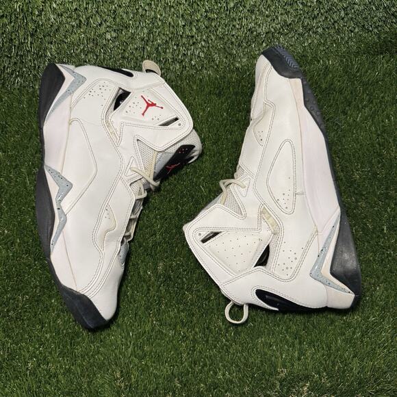 Size 9.5 - Jordan True Flight White Cement - Picture 3 of 7